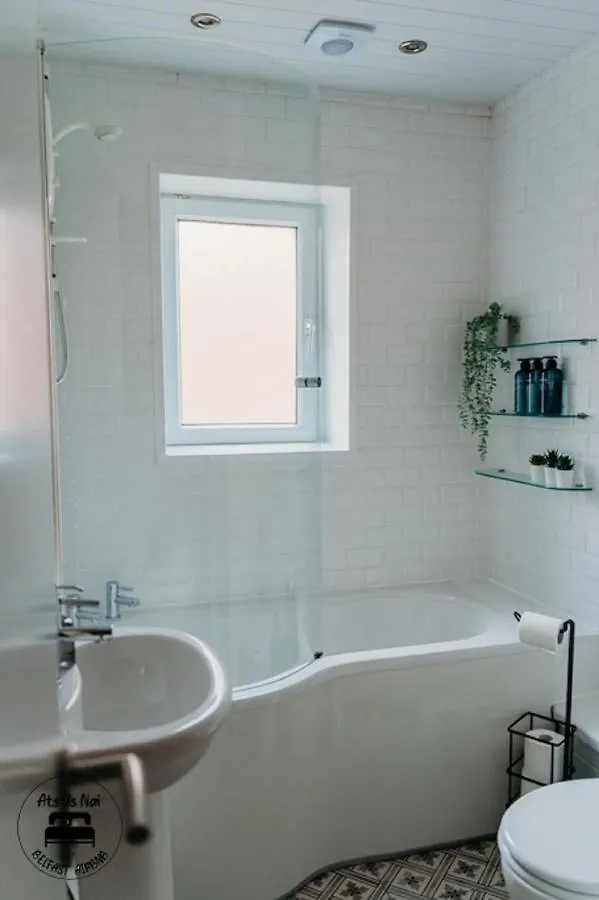 דירה Stylish Belfast City Centre 2 Bedroom Apt Free Parking בריטניה