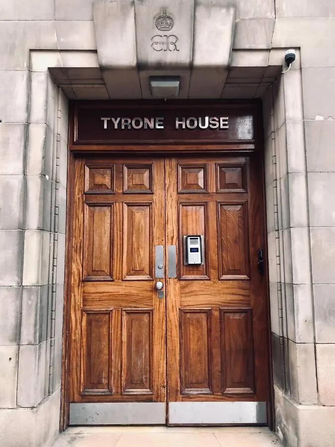 Stylish Belfast City Centre 2 Bedroom Apt Free Parking דירה